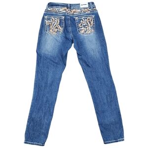 Sexy Couture Embroidered Straight Leg Jeans Size 7